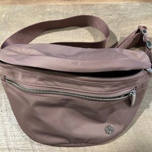 Lululemon-City Adventurer Belt Bag 2.5L